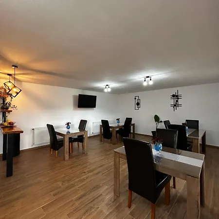 Lian House Jaktstuga *